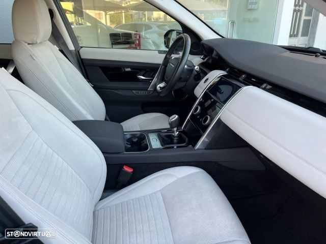 Land Rover Discovery Sport 2.0 eD4 SE 7L - 24