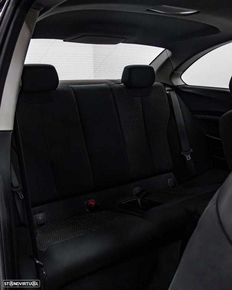 BMW 220 d Cabrio Sport Line - 23