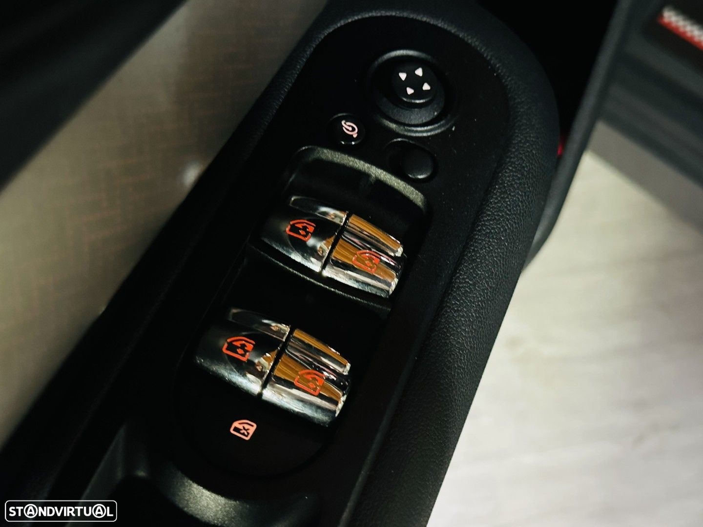 MINI Clubman Cooper SD Auto Desportiva - 23