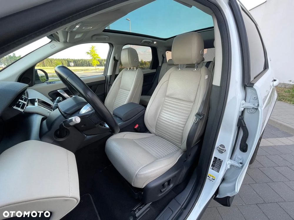 Land Rover Discovery Sport ver-2-0-p200-mhev-hse - 16