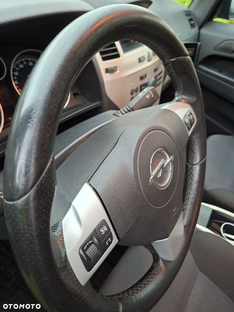 Opel Zafira 2008