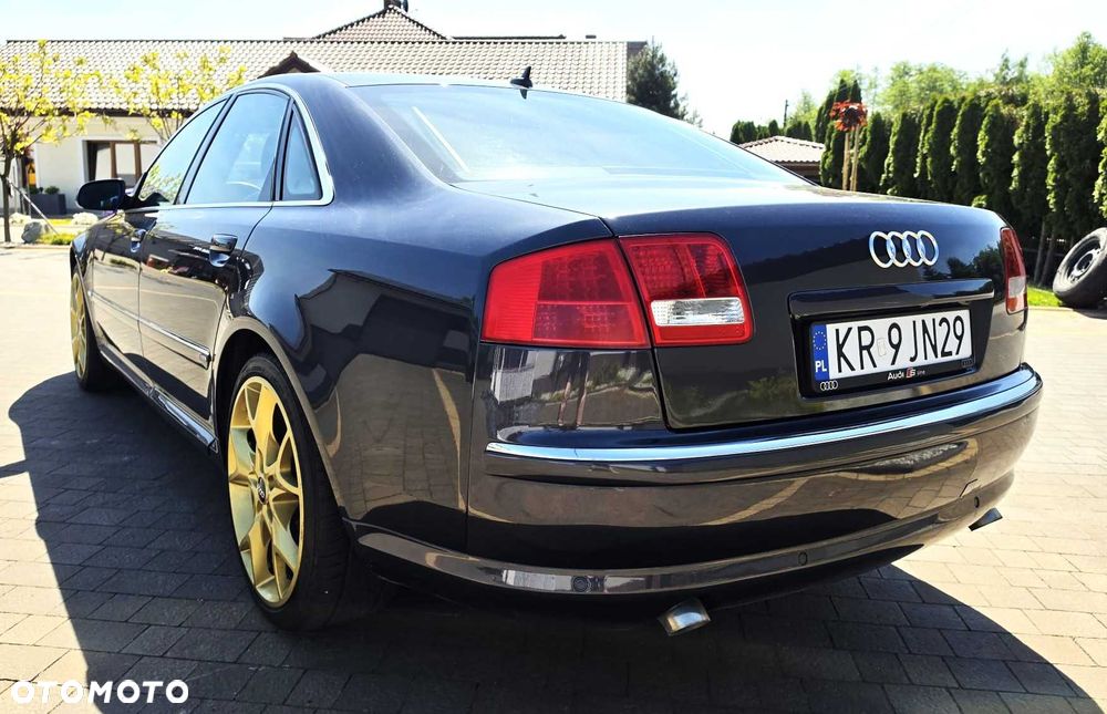 Audi A8 - 7