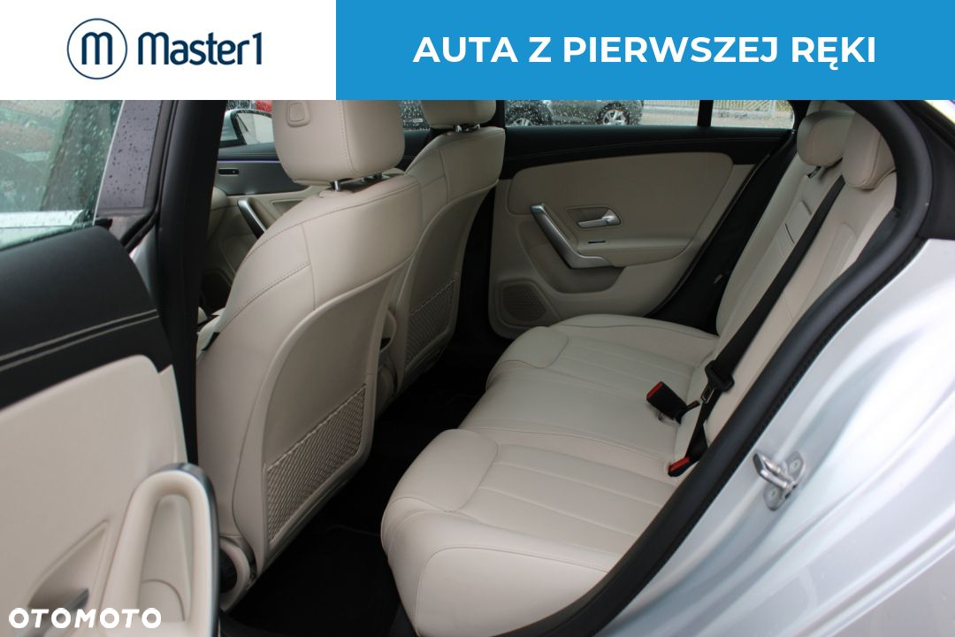 Mercedes-Benz CLA 200 Progressive 7G-DCT - 10