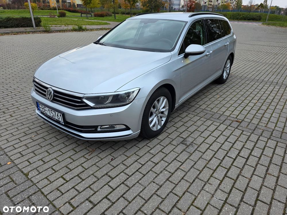 Volkswagen Passat Variant ver-variant-2-0-tdi-bluemotion-technology-comfortline - 1