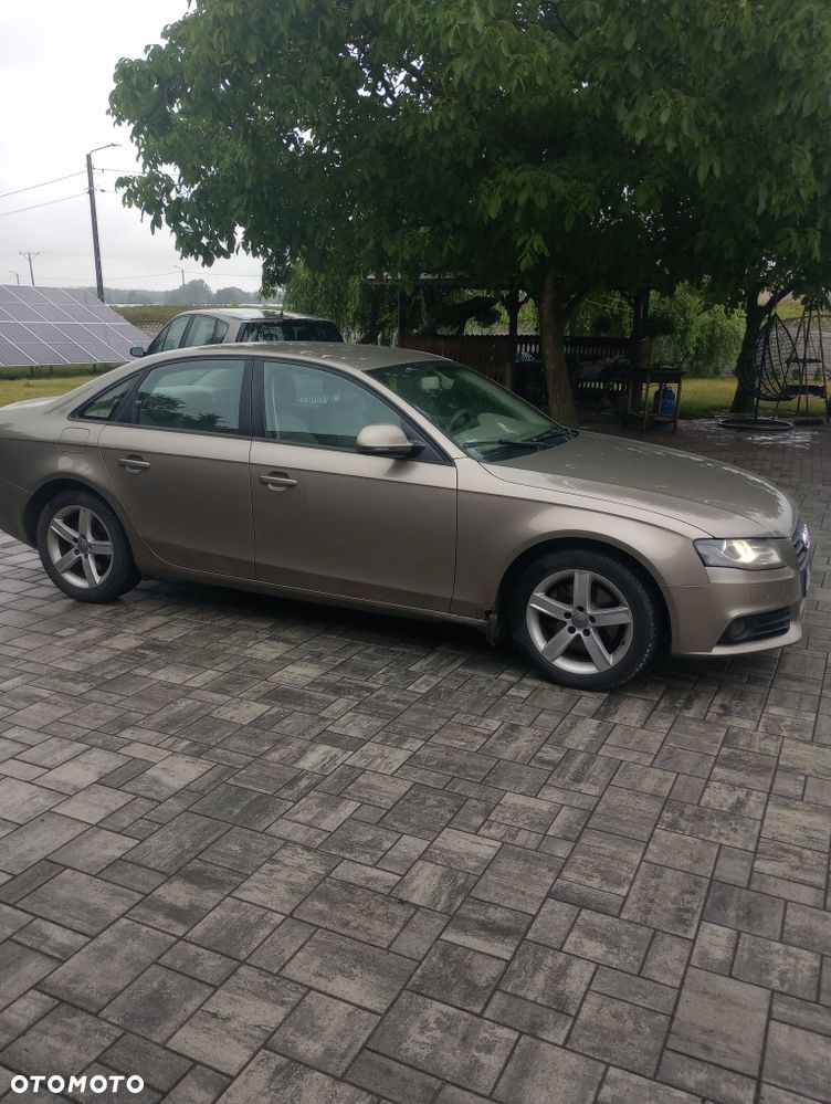 Audi A4 Limousine - 2