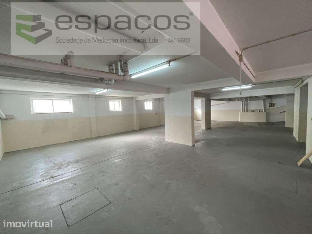 Garagem em Vale Fetal, Sobreda - Grande imagem: 3/16