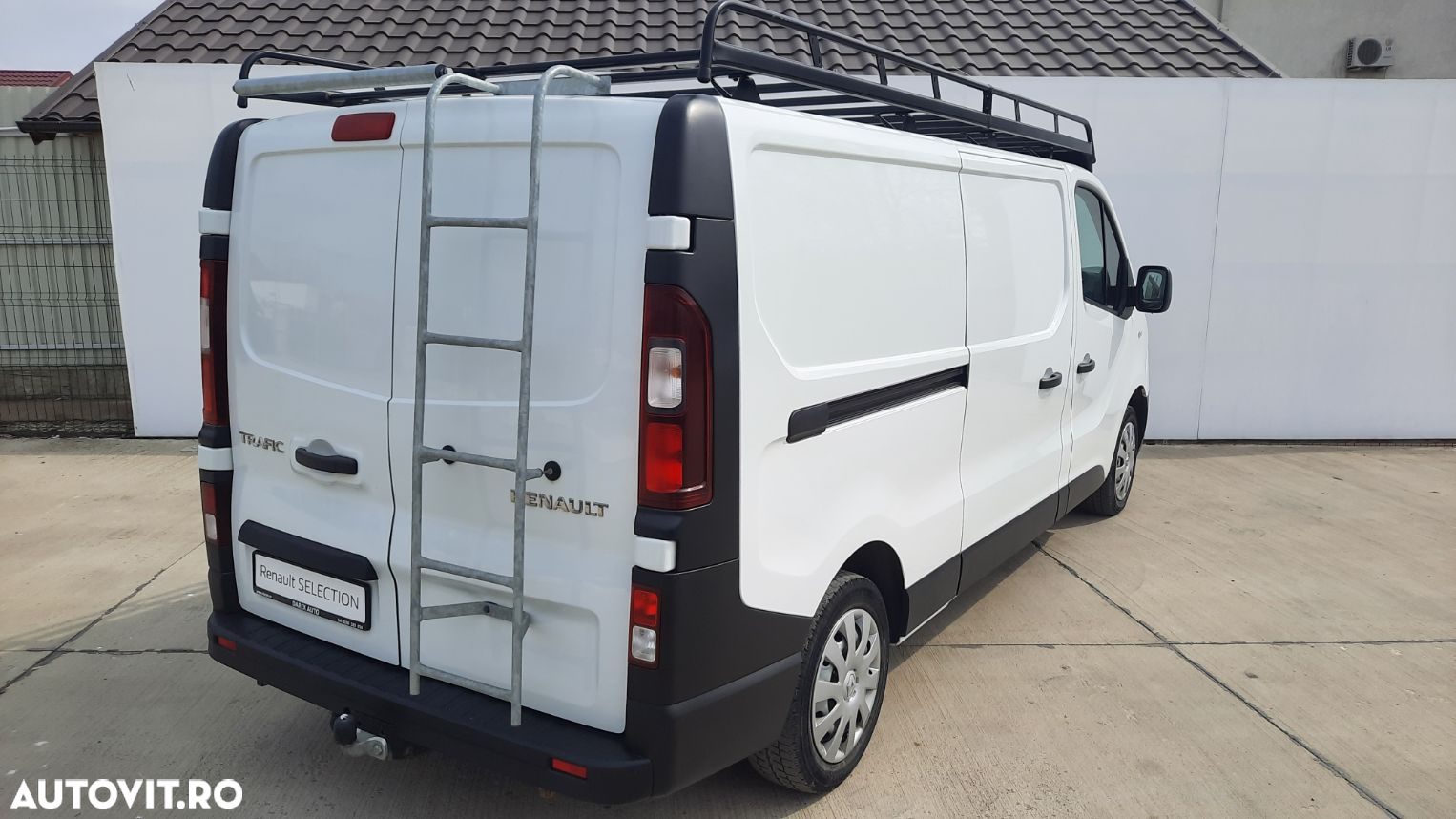 Renault Trafic - 2