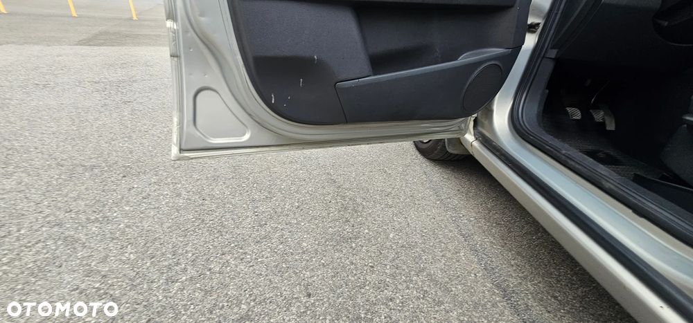 Opel Zafira 1.9 CDTI Enjoy - 12