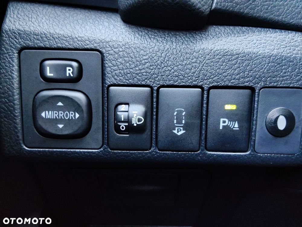Toyota Auris Hybrid 135 Premium - 22