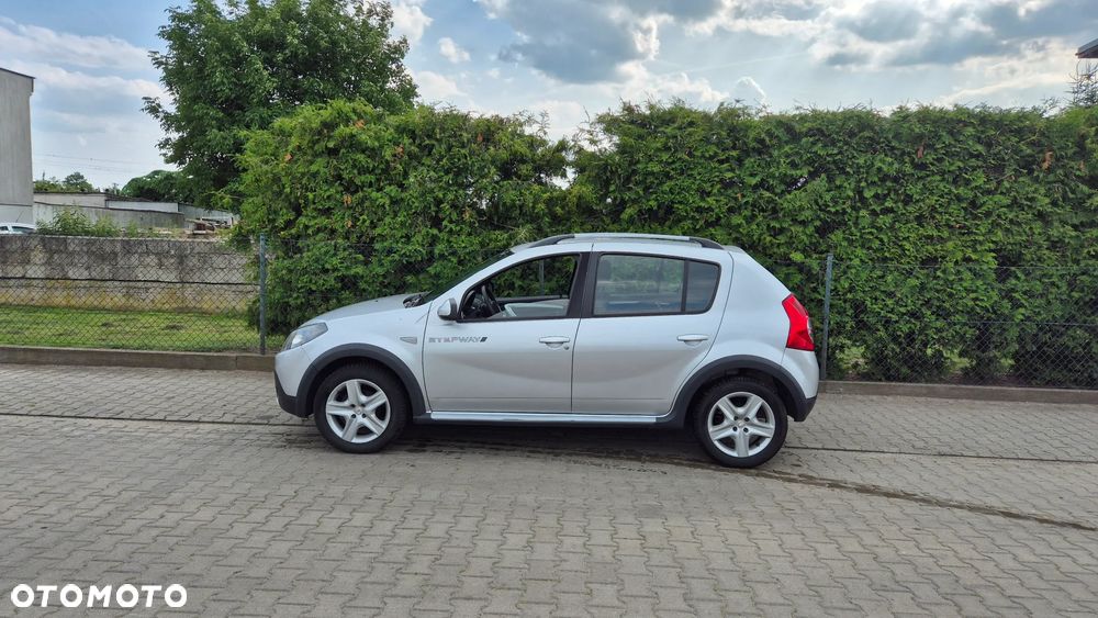 Dacia Sandero Stepway 1.6 - 5