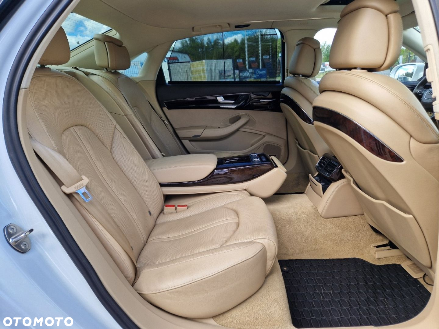 Audi A8 - 23