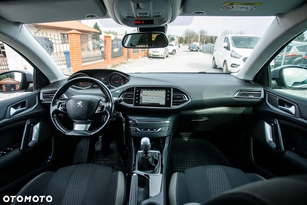 Peugeot 308 - 10