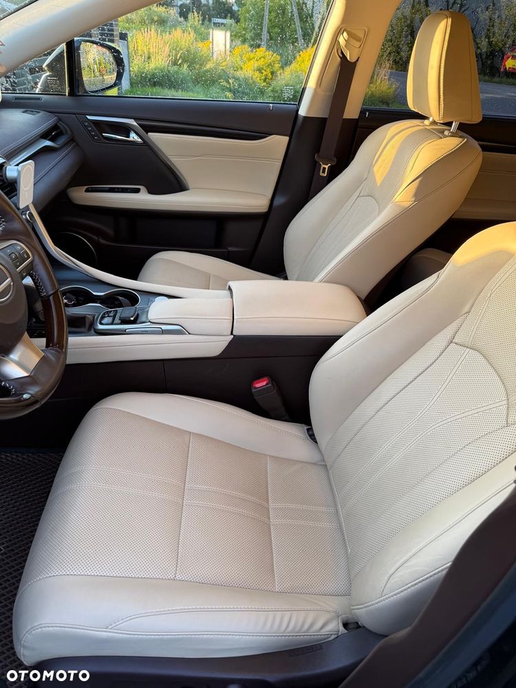 Lexus RX 450h Omotenashi - 4