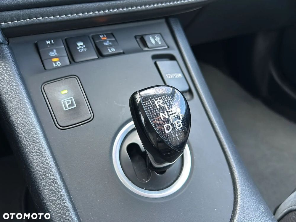 Toyota Auris - 25