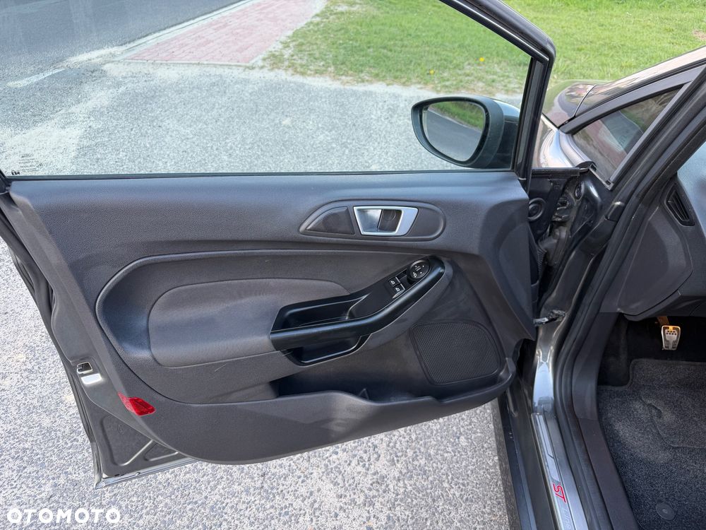 Ford Fiesta 1.0 EcoBoost S&S ST-LINE - 30