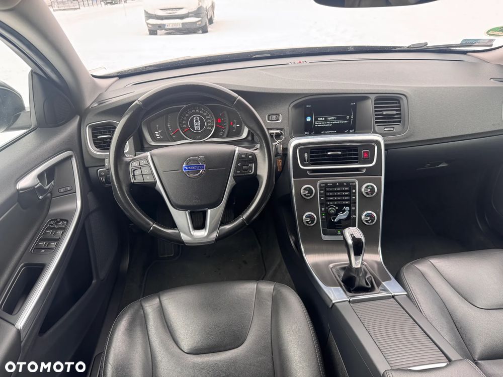 Volvo S60 D2 Momentum - 30