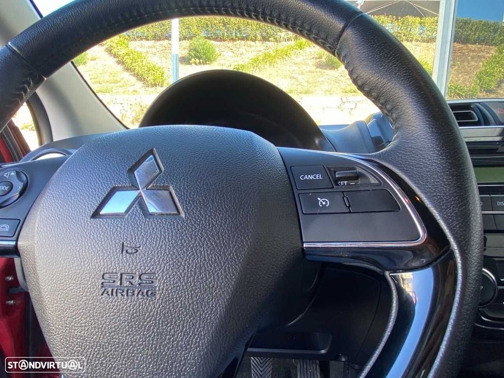 Mitsubishi Space Star 1.2 Intense Connect Edition - 12