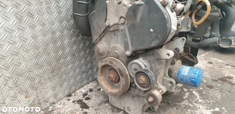 Peugeot 307 2.0 HDI 8V 90KM Silnik - 3