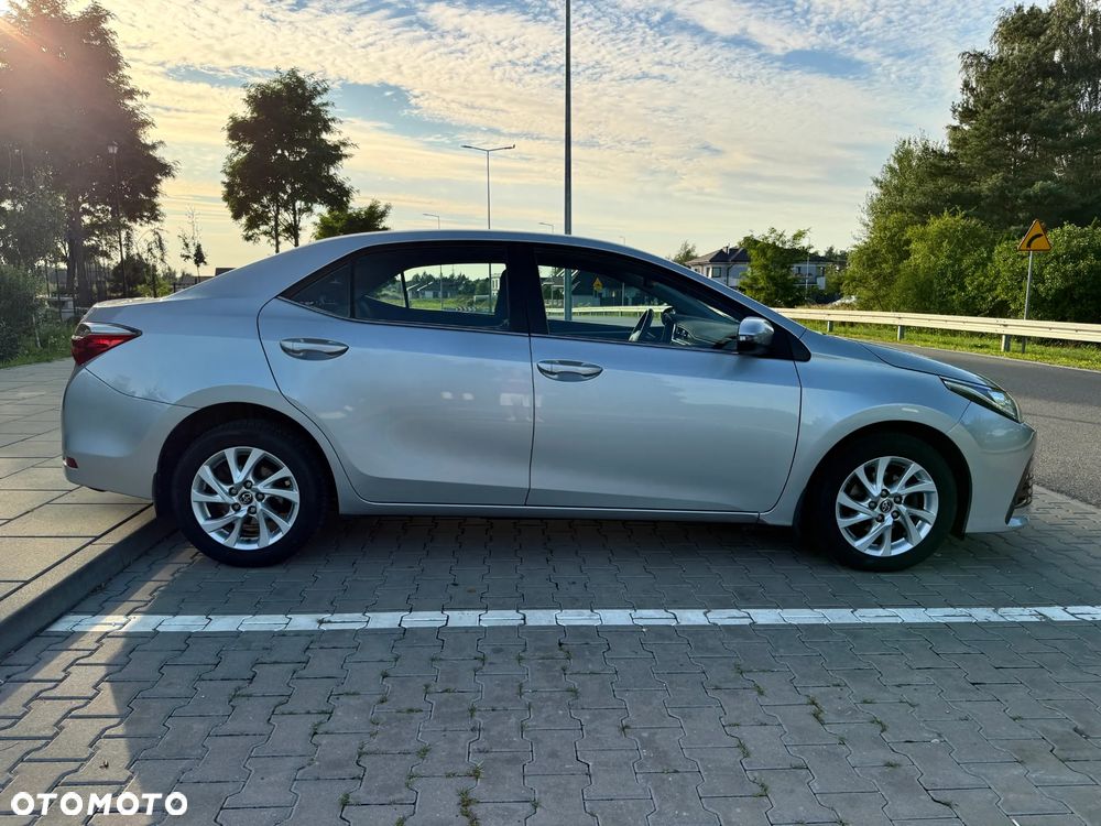 Toyota Corolla 1.6 Premium EU6 - 7