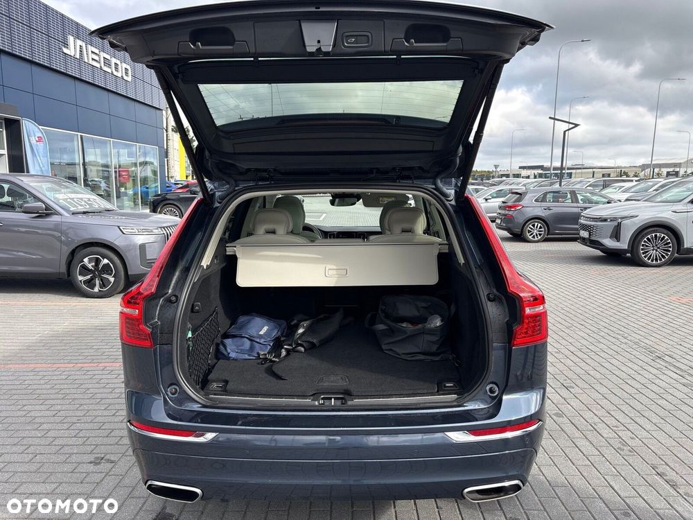 Volvo XC 60 T8 Plug-In Hybrid AWD Inscription - 31