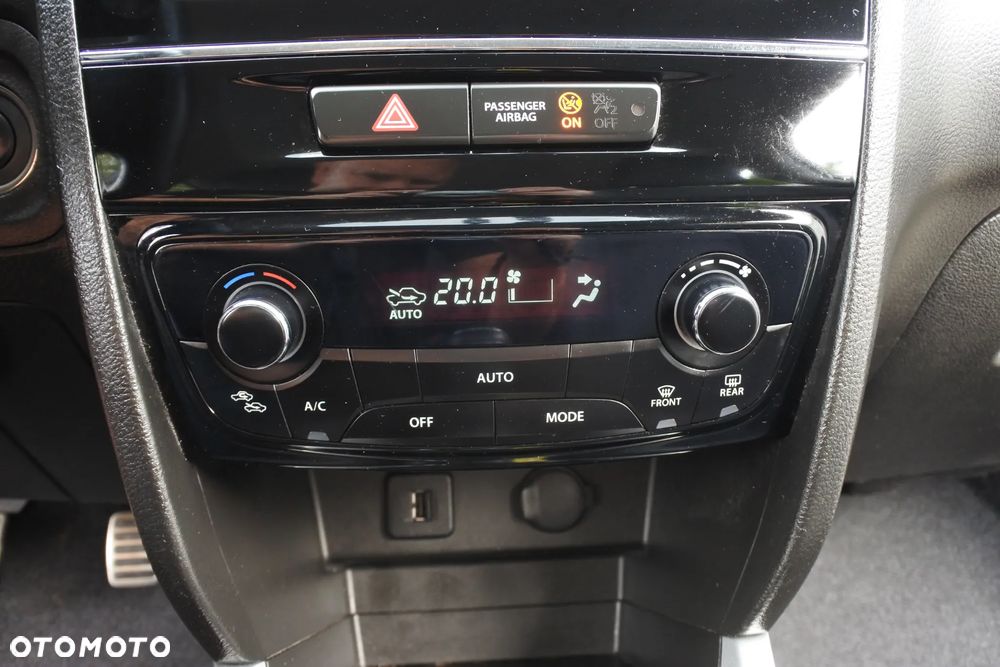 Suzuki Vitara 1.4 Boosterjet XLED Sun 4WD - 17