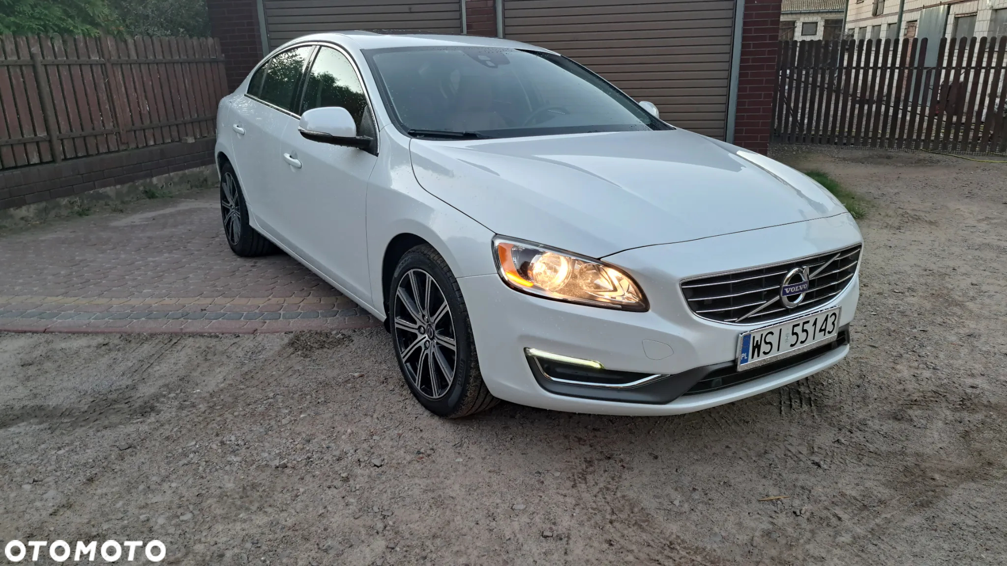 Volvo S60 - 2
