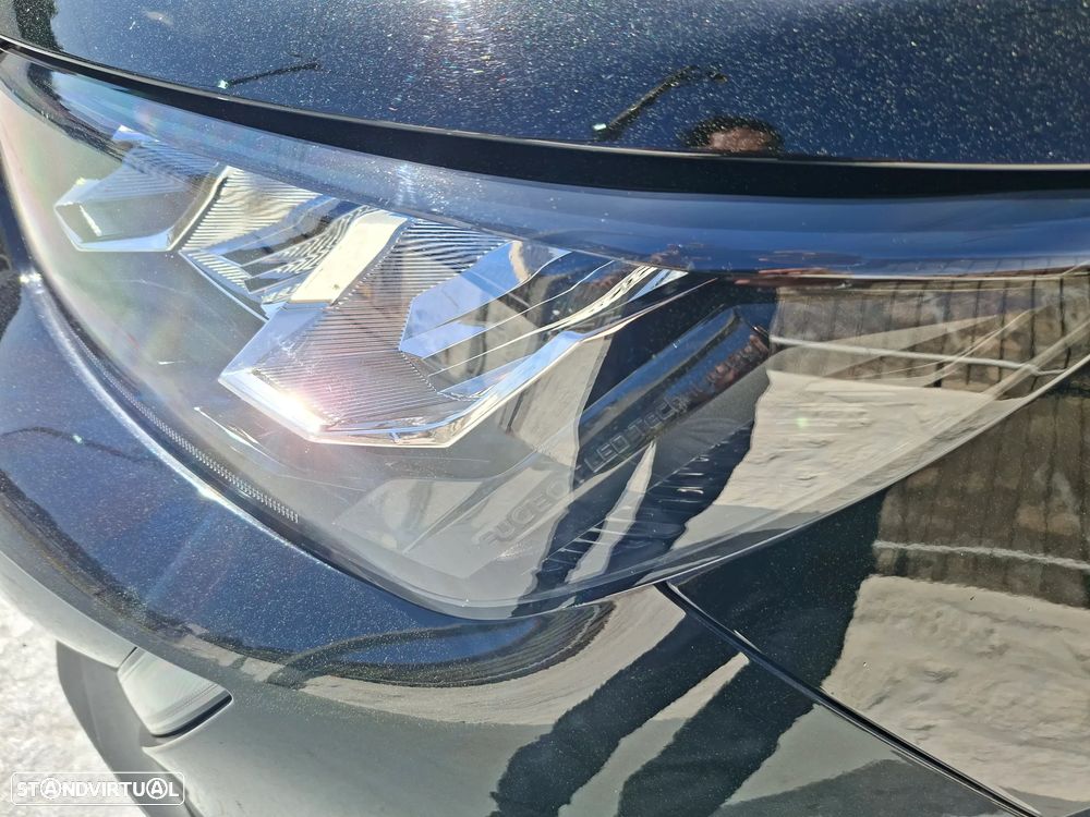 Peugeot 2008 PureTech 130 EAT8 Active - 3