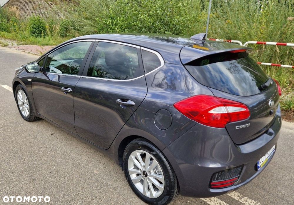 Kia Ceed - 5