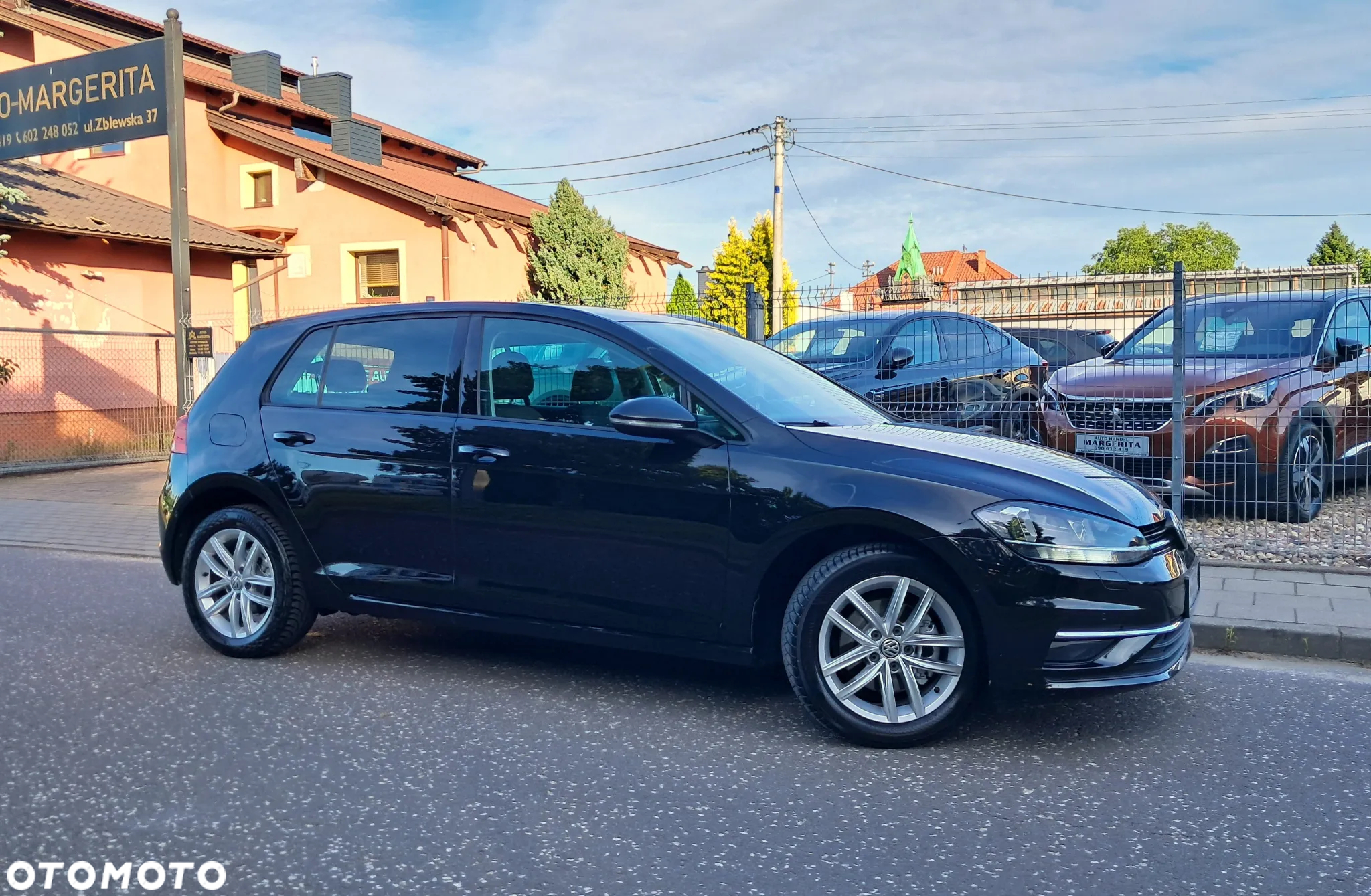 Volkswagen Golf 1.6 TDI SCR DSG Comfortline - 2