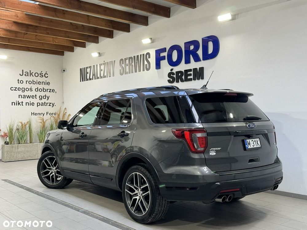 Ford Explorer - 15