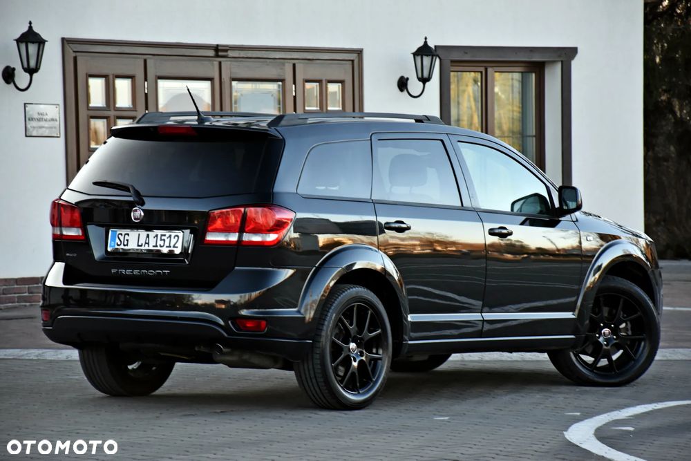 Fiat Freemont 2.0 Multijet 16V DPF Automatik Allrad Black Code - 22