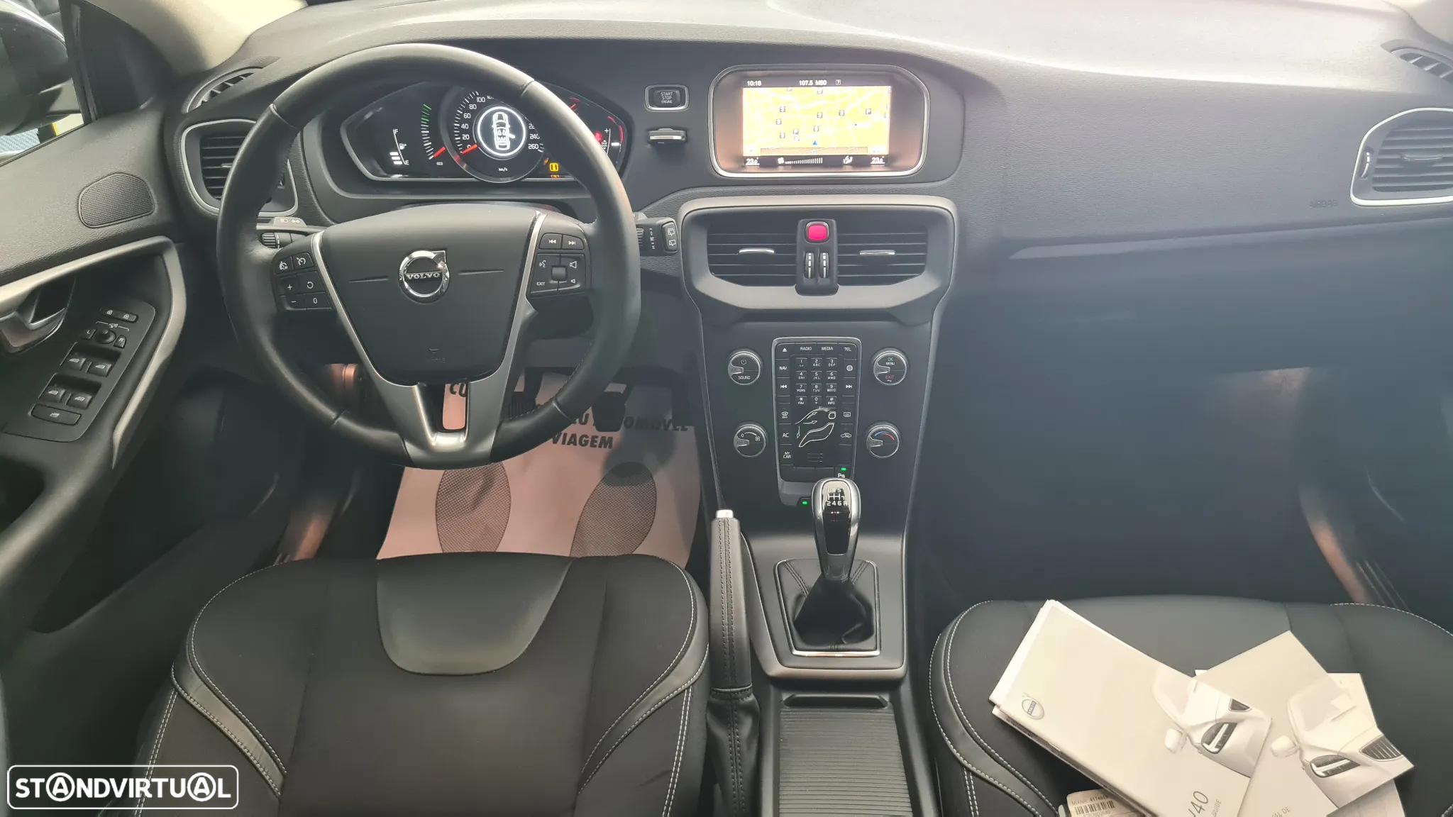 Volvo V40 2.0 D3 Momentum - 18