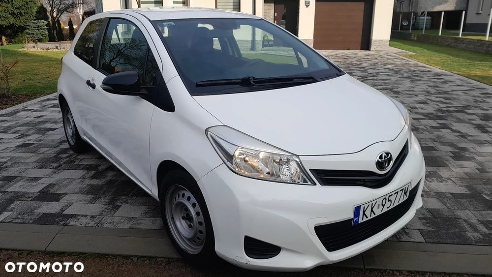 Toyota Yaris - 1