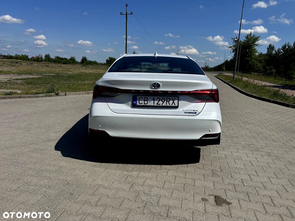 Toyota Avalon - 15