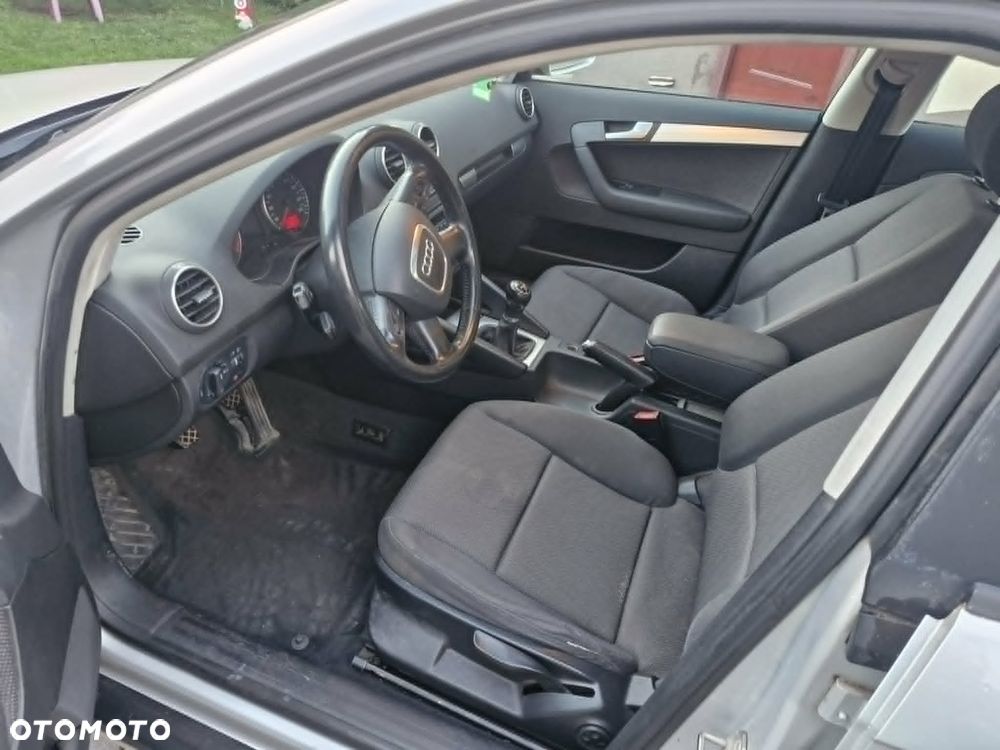Audi A3 Sportback 2.0 TDI DPF Ambition - 7
