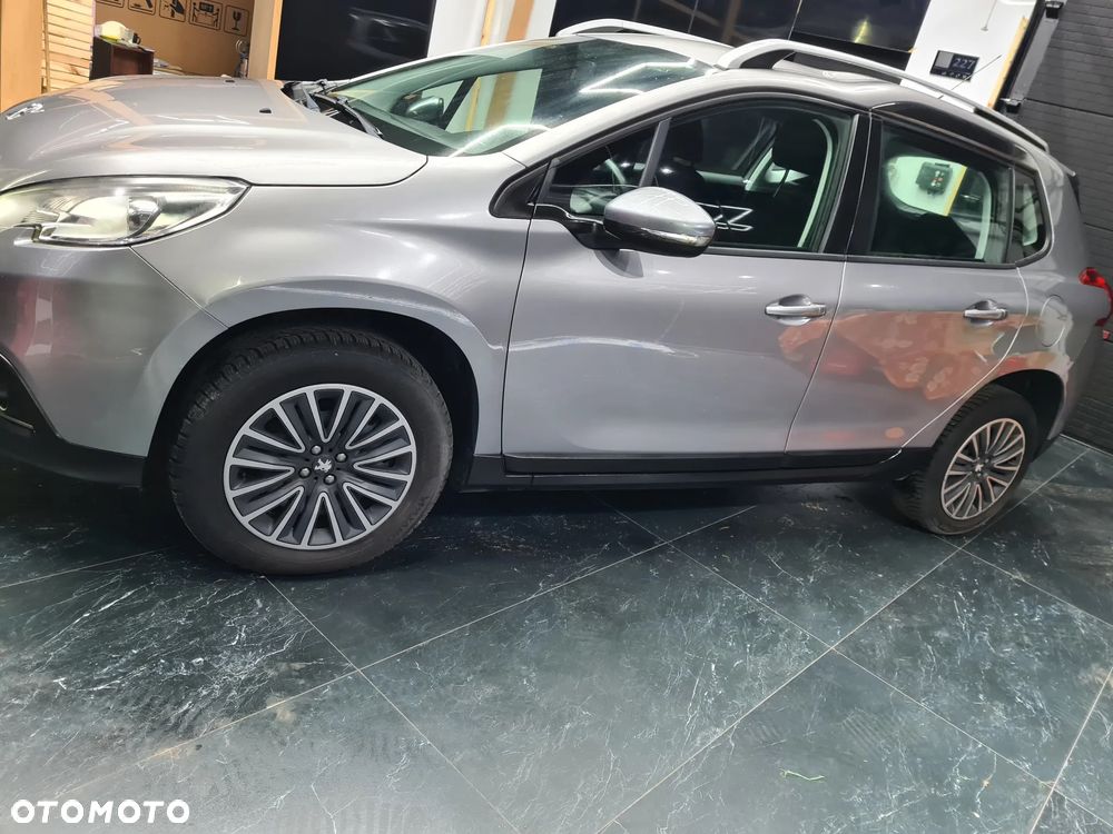 Peugeot 2008 PureTech 82 Style - 25