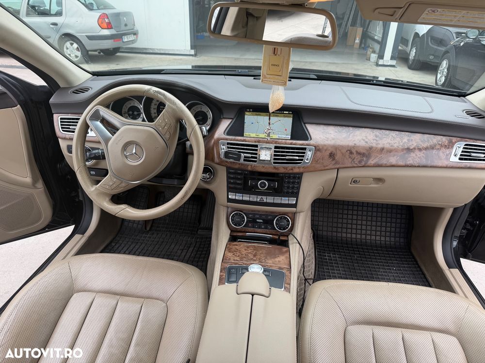 Mercedes-Benz CLS 350 CDI DPF BlueEFFICIENCY 7G-TRONIC - 26