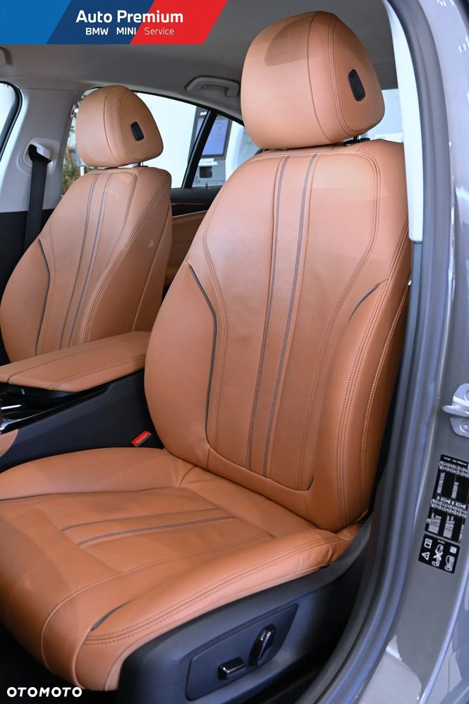BMW Seria 5 540d xDrive mHEV - 15
