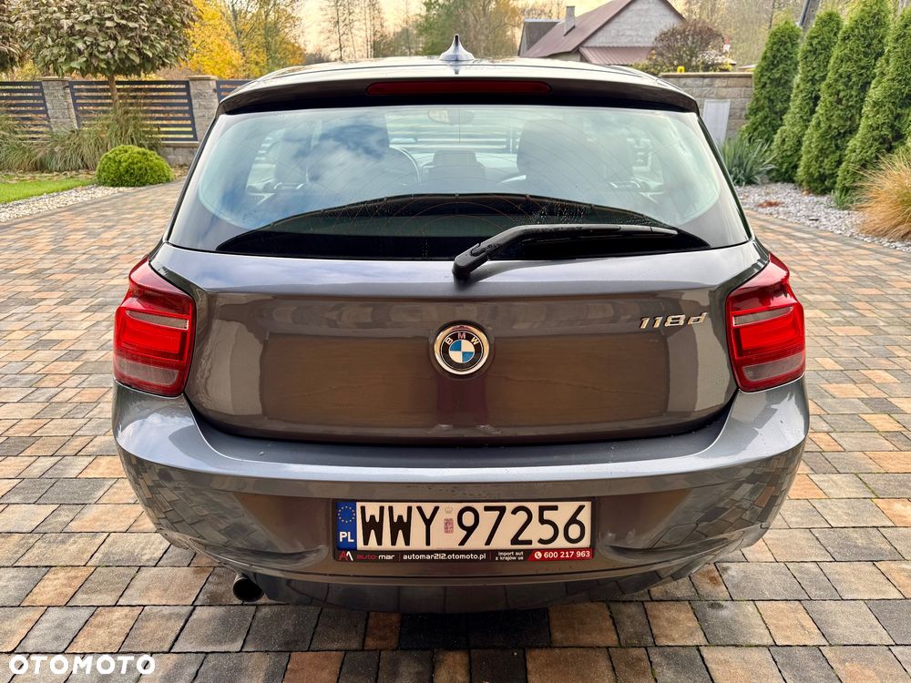 BMW Seria 1 118d Sport Line - 7