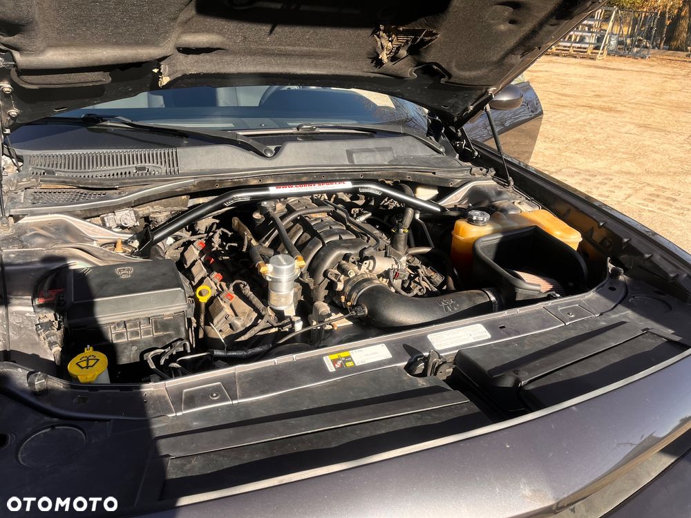 Dodge Challenger - 14