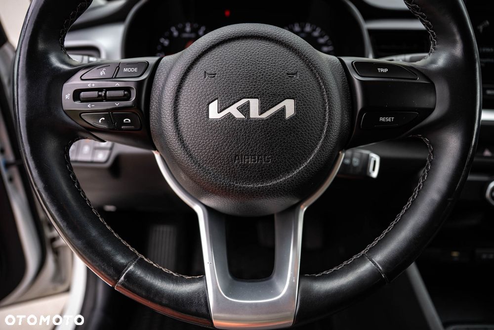 Kia Stonic 1.2 L - 15