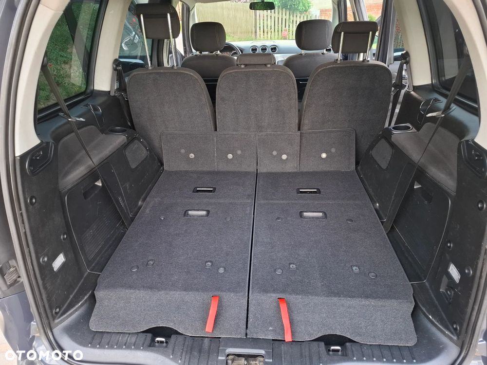 Ford Galaxy 2.0 TDCi DPF Ambiente - 17