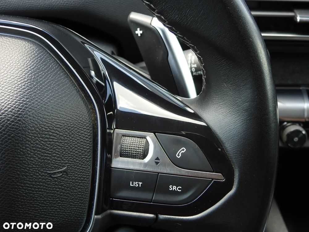 Peugeot 5008 1.6 BlueHDI Allure S&S EAT6 - 20
