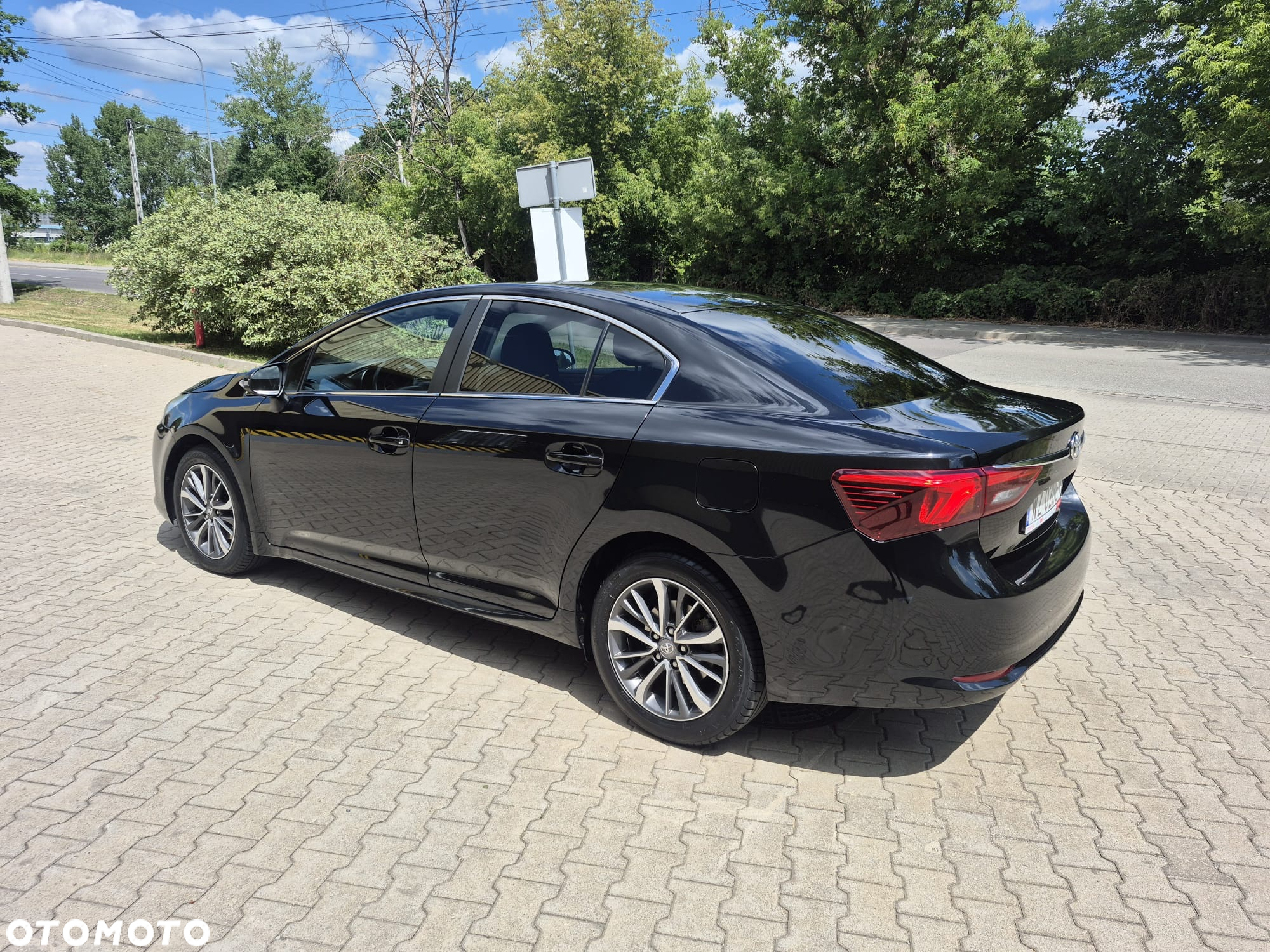 Toyota Avensis 2.0 D-4D Premium - 7