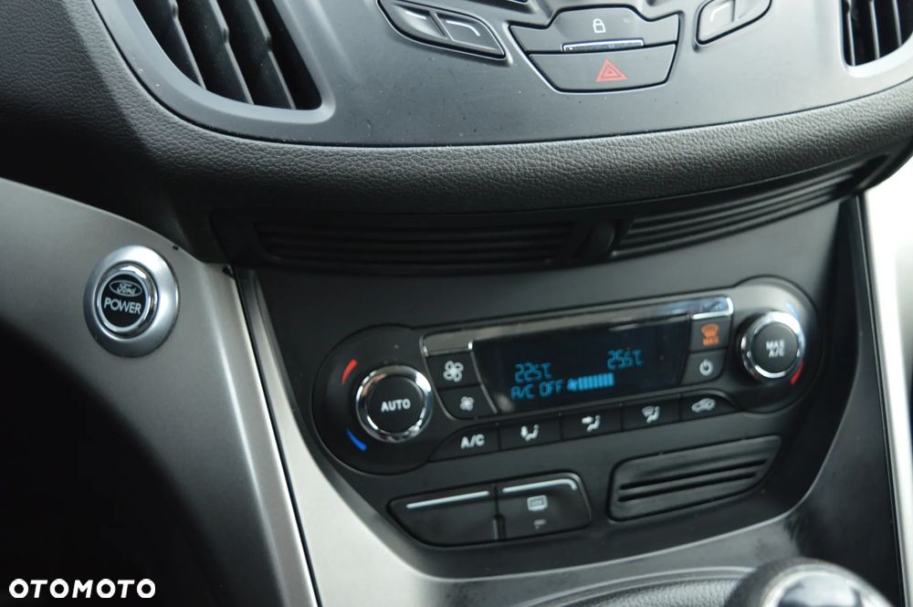 Ford Kuga 2.0 TDCi 2x4 Trend - 28