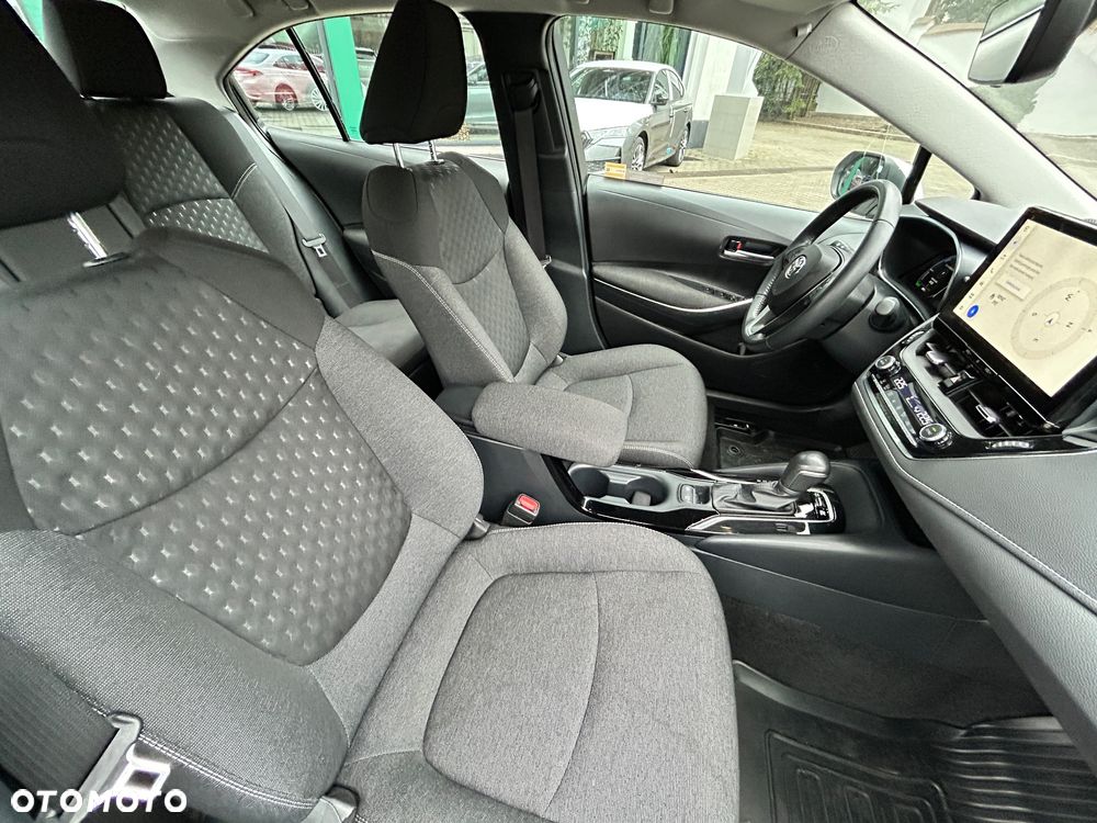 Toyota Corolla 1.8 Hybrid Comfort - 17