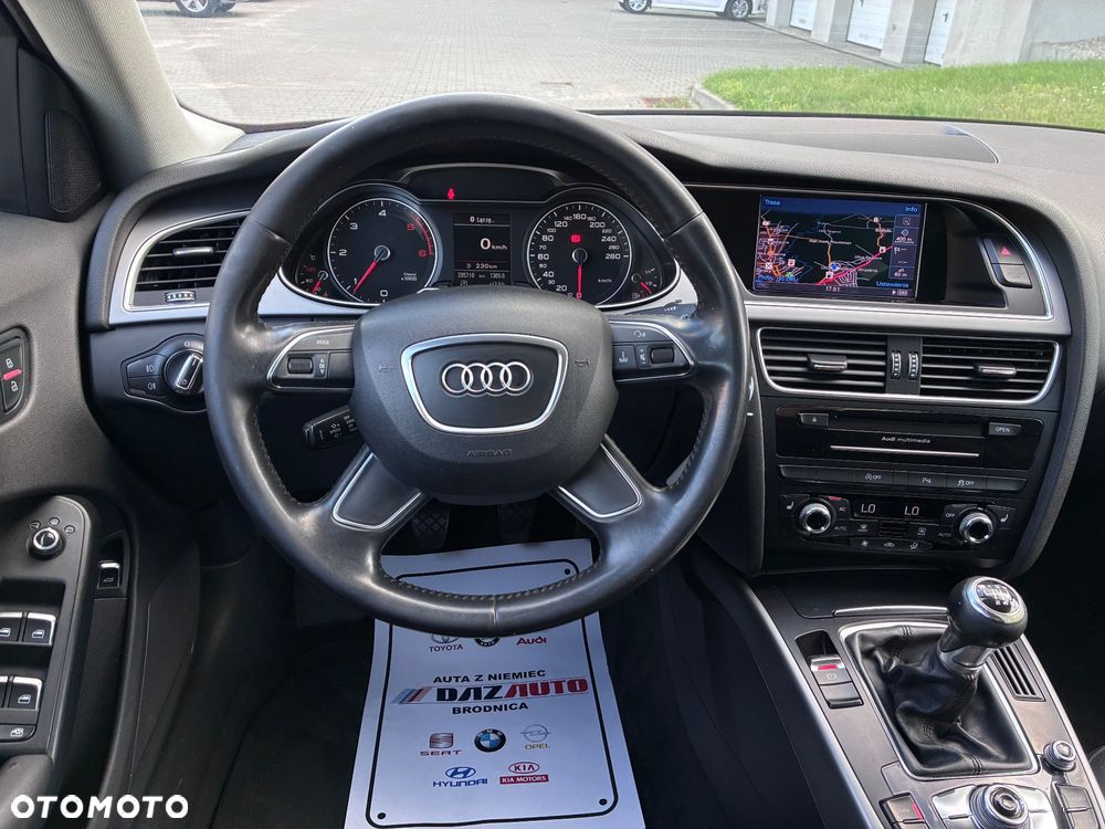 Audi A4 Limousine - 7