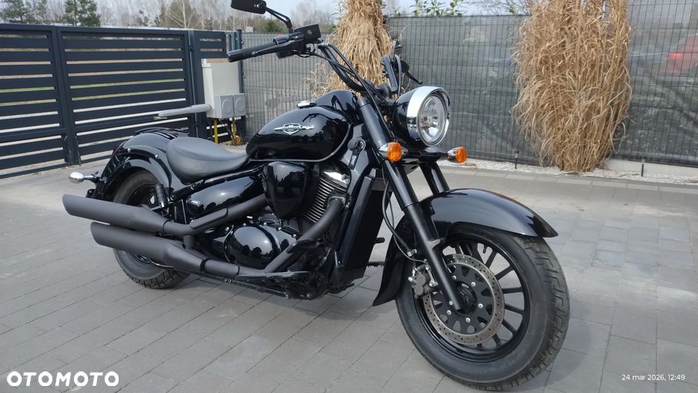 Suzuki Intruder - 4