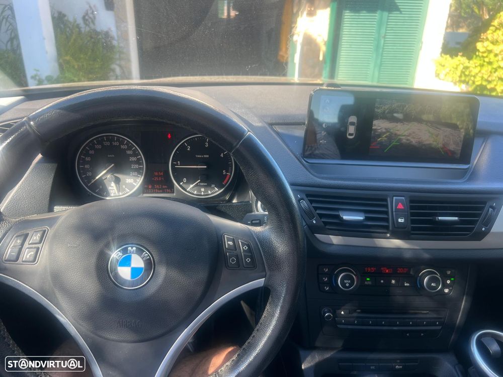 BMW X1 sDrive20d - 12