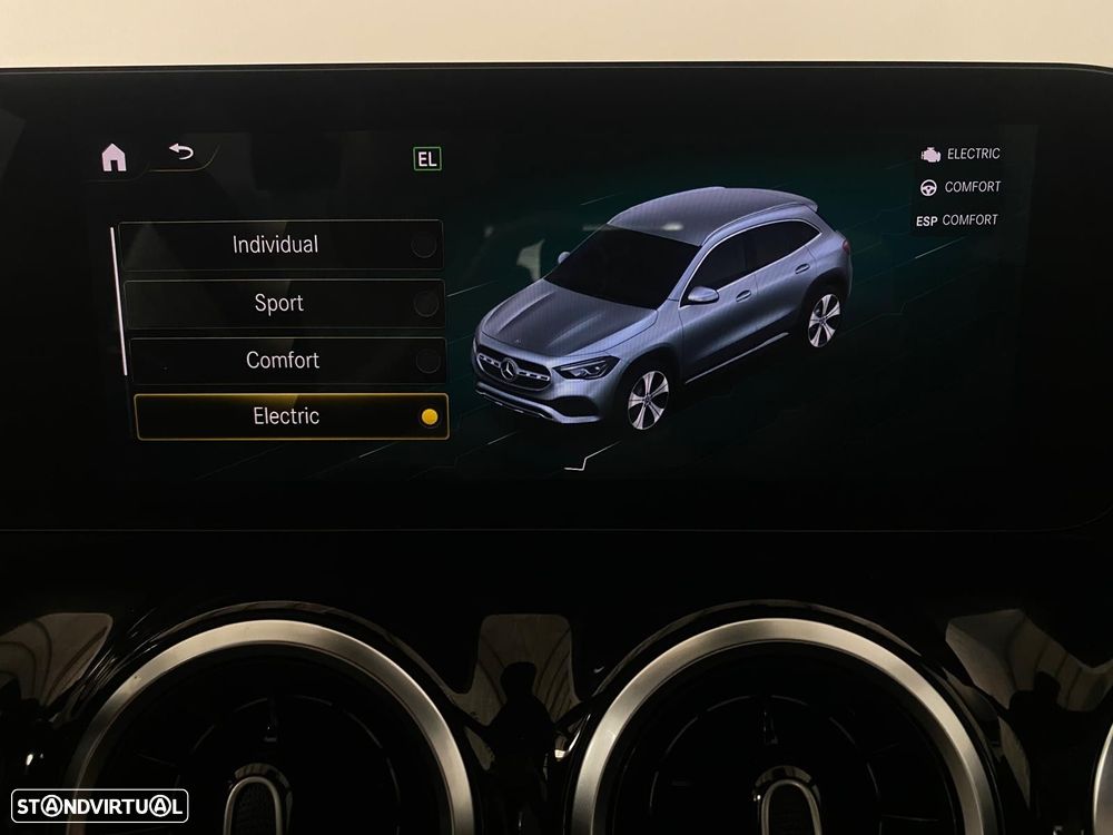 Mercedes-Benz GLA 250 e AMG Line - 37